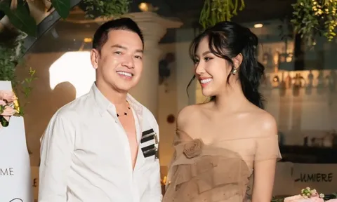 Vợ trẻ chuẩn bị chu đáo đón nghệ sĩ Quang Minh về Việt Nam ăn Tết muộn