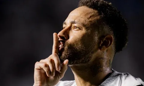 Neymar tung dữ liệu mật giữa bão chỉ trích