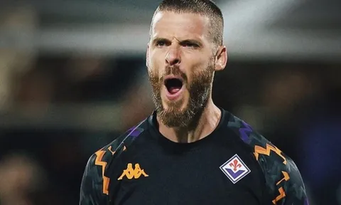 De Gea mắc sai lầm