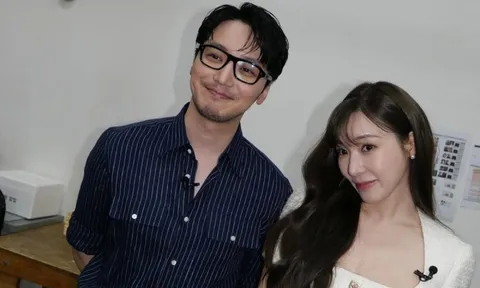 Tiffany (Girls' Generation) bất ngờ đăng ký kết hôn giữa nghi vấn mang thai