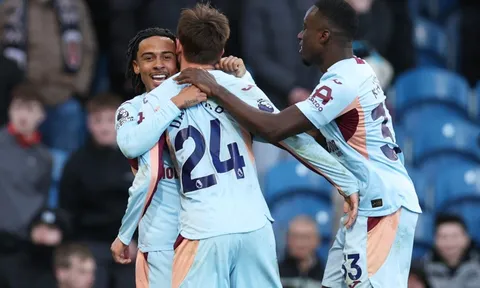 Màn rượt đuổi tỷ số nghẹt thở ở Premier League