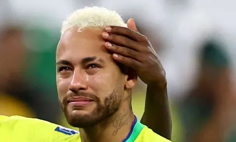 Tổng thống Brazil gửi thông điệp cứng rắn đến Neymar