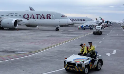 Xung đột Iran làm bóng đá châu Á tạm dừng