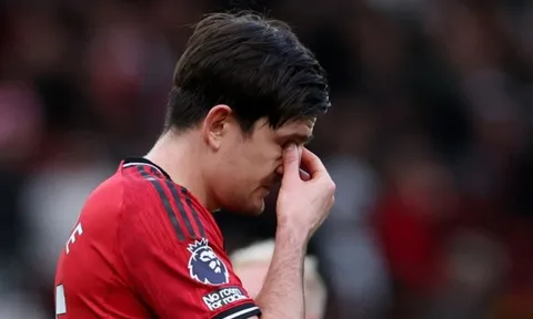 Yoro chơi tệ, tại sao Carrick rút Maguire ra?