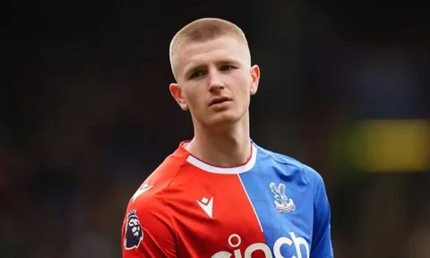 Adam Wharton 'thử vai' thất bại trước MU