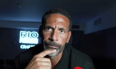 Rio Ferdinand xuống hầm trú ẩn giữa bom đạn