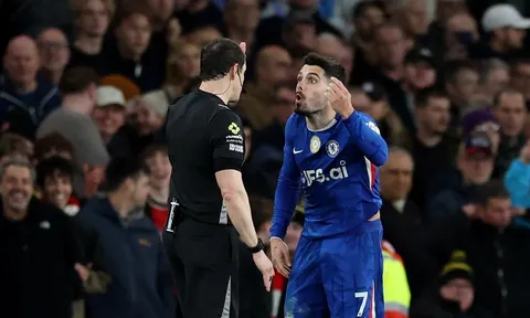 Căn bệnh tự hủy đẩy Chelsea xuống bùn