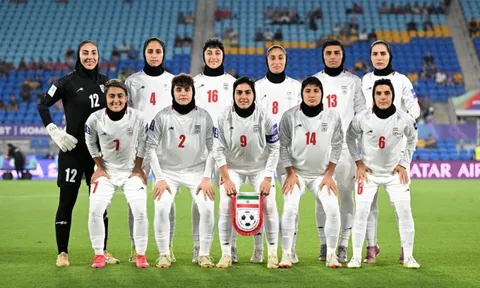 Khoảnh khắc im lặng của tuyển nữ Iran tại Asian Cup