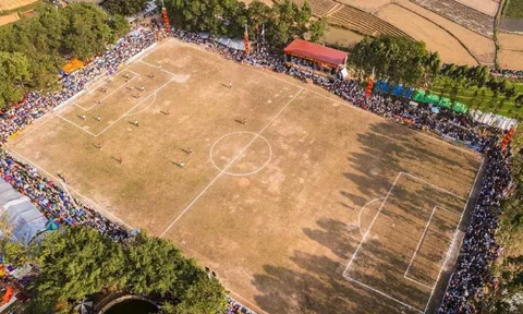 Hình ảnh choáng ngợp ở giải bóng đá hội làng miền Bắc