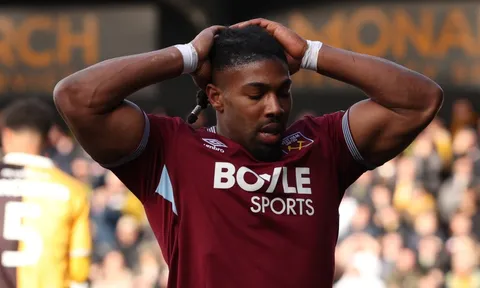 Traore bị yêu cầu dừng tập tạ