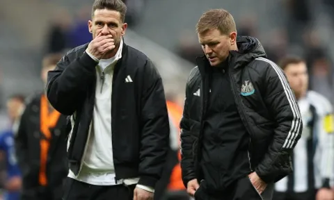 Newcastle lao đao vì virus trước đại chiến