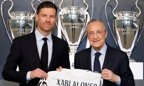 Chủ tịch Perez hối hận vì sa thải Alonso