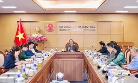 Hợp tác triển khai các chương trình, chứng chỉ tin học quốc tế