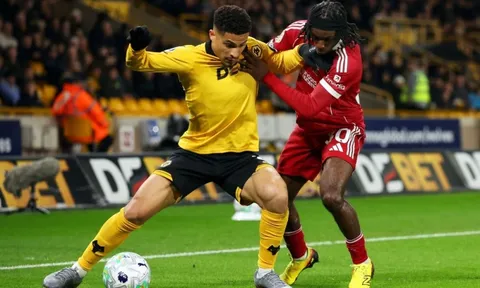 CĐV MU đòi ký gấp người làm lu mờ Liverpool