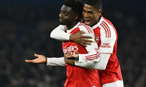 Arsenal không cần đẹp để tiến tới ngôi vương