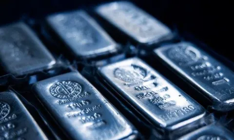 9.000 tấn bạc giao dịch trong tháng 1, nhu cầu đầu tư bạc tiếp tục mạnh mẽ trong năm 2026