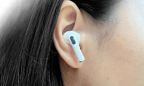 Đeo tai nghe 1-3 giờ mỗi ngày, người trẻ đối mặt nguy cơ điếc sớm 0