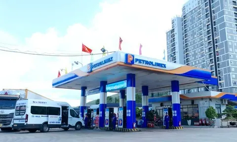 Sản lượng bán tăng đột biến, Petrolimex Gia Lai dừng bán xăng dầu qua can, phuy