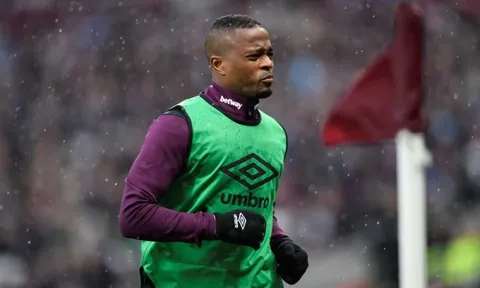 Evra chỉ trích dàn huyền thoại MU