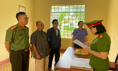 Bắt tạm giam gã đàn ông giở trò đồi bại với con gái khuyết tật của chủ nhà sau chầu nhậu