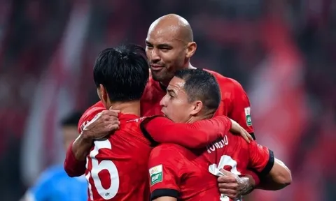 Giải vô địch Trung Quốc khởi đầu bằng bảng điểm méo mó