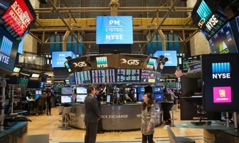 Kinh tế Mỹ: Nhiều bang kiện Tổng thống Trump về mức thuế quan mới; quy định xuất khẩu chip AI bị siết chặt; hệ thống cấp visa H-1B gặp thử thách lớn