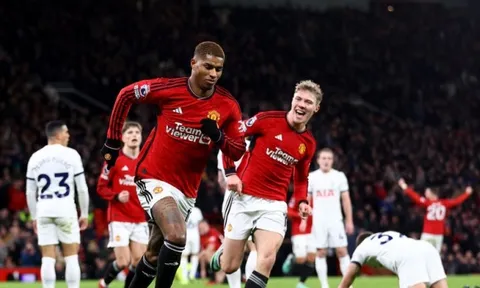 Rashford, Hojlund giúp MU kiếm bộn tiền