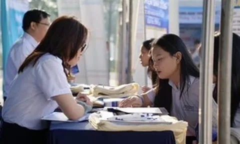 Phương thức xét tuyển tổng hợp: Đánh giá toàn diện thí sinh