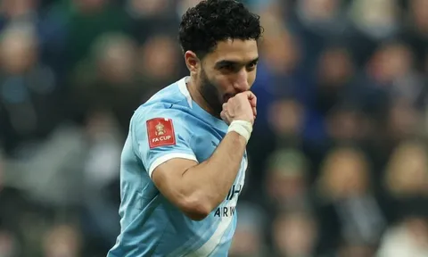 Man City vào tứ kết FA Cup