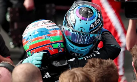 Mercedes thị uy sức mạnh tại Australian GP