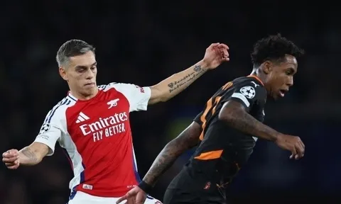 Đội vô địch châu Âu tha hương suốt 12 năm