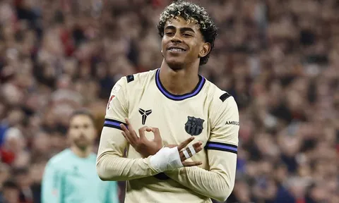 Yamal viết cột mốc mới ở tuổi 18