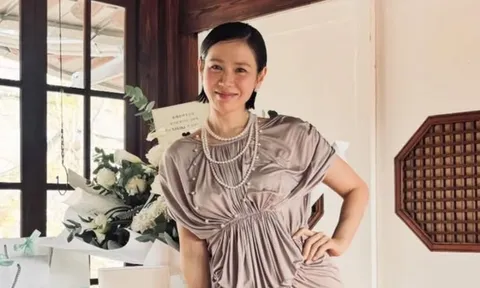 Diện mạo lạ lẫm của Son Ye Jin sau khi xuống tóc