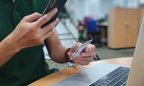 Cảnh báo thủ đoạn "việc nhẹ lương cao" lôi kéo học sinh, sinh viên mở tài khoản ngân hàng tiếp tay cho tội phạm