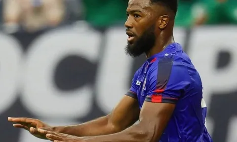 Trải nghiệm kinh hoàng của cựu cầu thủ Wolves ở Iran