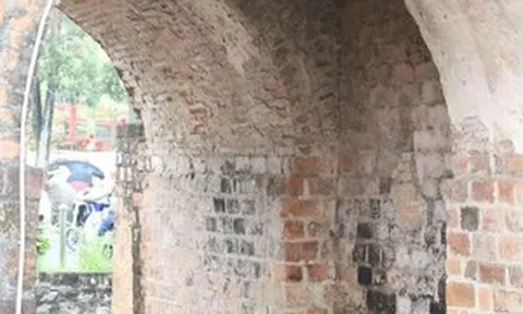 Cận cảnh 'Bức tường phòng thủ' gần 500 năm bên dòng sông Lô