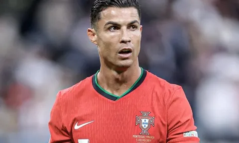 Nỗi hổ thẹn của Ronaldo tại World Cup