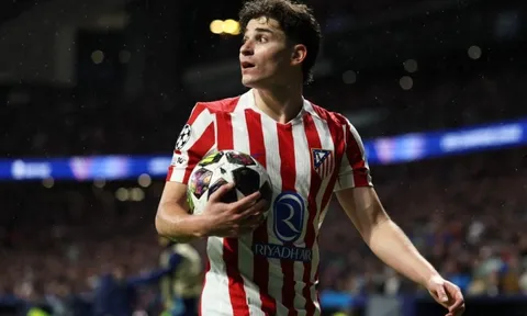 Alvarez nói một câu khiến Atletico lo lắng