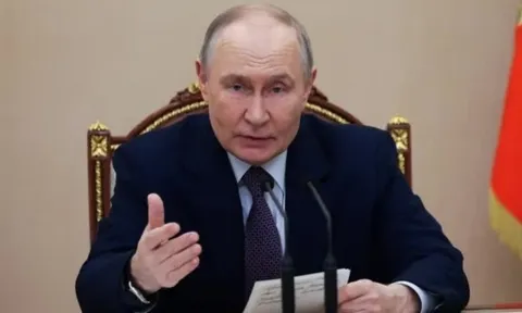 Giá dầu vượt 100 USD, Tổng thống Nga Putin nói về cung năng lượng cho châu Âu,