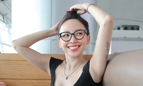 Tóc Tiên nhận xét 2 từ về diện mạo 'nửa kín, nửa hở' của Jennie (BLACKPINK)