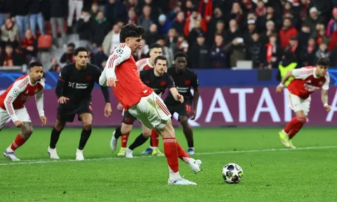 Quả phạt đền muộn của Havertz giúp Arsenal cầm hòa Leverkusen