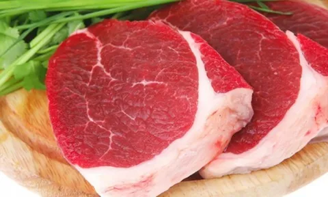 Giá heo hơi hôm nay 12/3: Miền Bắc đi ngang, miền Trung - Tây Nguyên đảo chiều tăng, miền Nam tiếp đà giảm