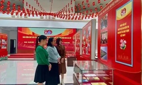 Hưng Yên trưng bày trên 200 tư liệu về Quốc hội