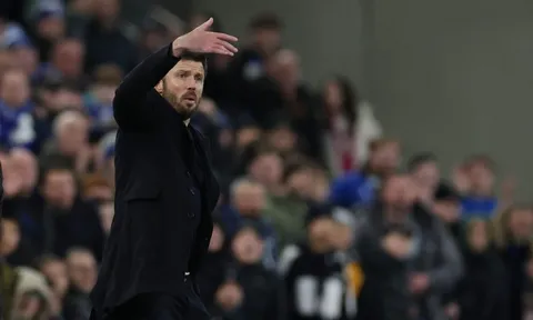 Carrick đáp trả lời chê bai của Scholes