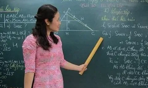 Điều kiện chuyển sang hạng II mới với giáo viên THCS