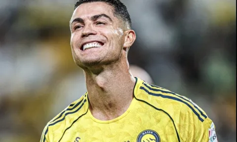 Bước ngoặt giúp Ronaldo từ triệu phú thành tỷ phú