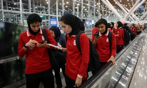 Vụ tị nạn của đội tuyển nữ Iran đảo chiều