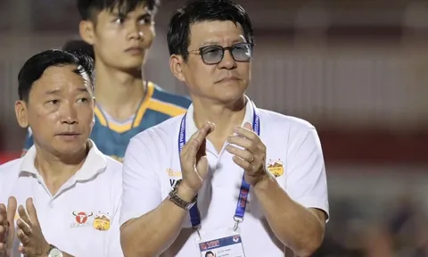 Khi HLV Vũ Tiến Thành ‘bóc’ sai lầm người cũ