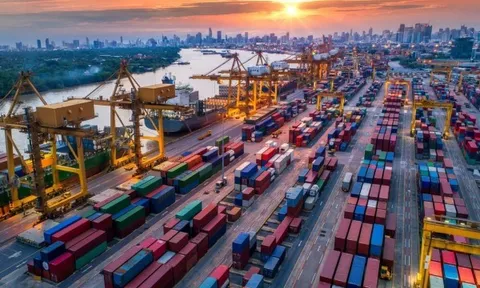 Thương mại toàn cầu đối mặt khủng hoảng nghiêm trọng nhất trong 8 thập kỷ