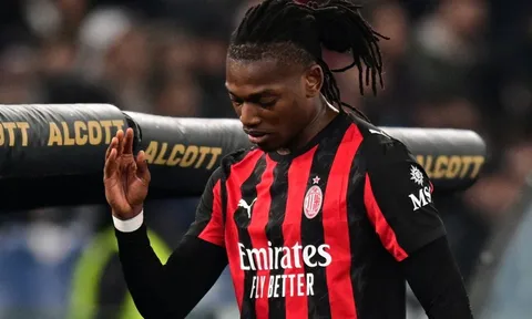 Leao nổi loạn tại Milan